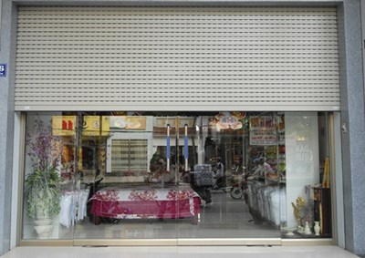 Nhôm kính, sắt thép, cửa cuốn, mái tôn
